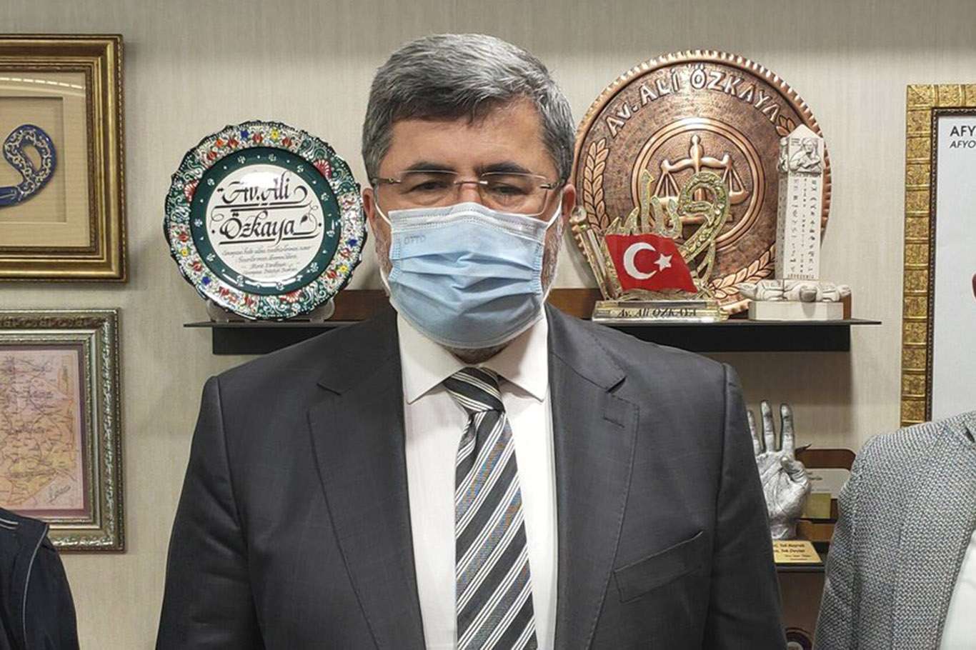Milletvekili Özkaya'nın Coronavirus testi pozitif çıktı Milletvekili Özkaya'nın Coronavirus testi pozitif çıktı